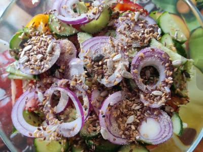 Salotas su čederio sūriu ir Pekino kopūstu Žingsnis 9