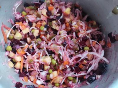 Klasikinis vinigretas su marinuotais agurkais Žingsnis 5