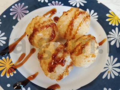 Japoniški ryžių kamuoliukai pagrindine nuotrauka