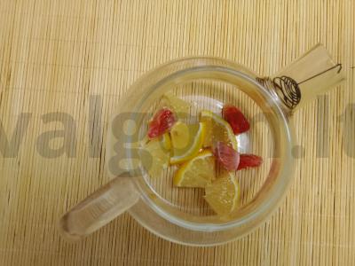 Citrusinė arbata su apelsinų sultimis Žingsnis 3