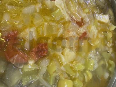 Daržovių sriuba su kiauliena ant kaulo ir baklažanais Žingsnis 7