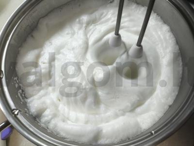 Suflė tortui „Paukščių pienas“ Žingsnis 5