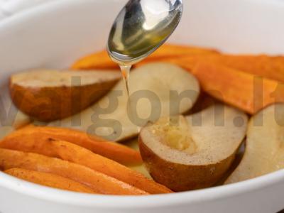 Saldus bulvės ir kriaušių patiekalas orkaitėje Žingsnis 6