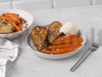 Saldus bulvės ir kriaušių patiekalas orkaitėje pagrindine nuotrauka