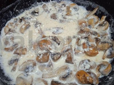 Makaronai su pieniniais pievagrybiais Žingsnis 4