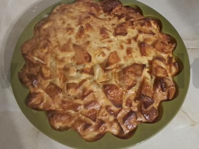 Obuolių pyragas su grietine pagrindine nuotrauka