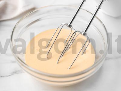 Biskvitinis ritinys su aguonomis Žingsnis 1