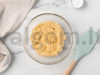 Biskvitinis ritinys su aguonomis Žingsnis 2