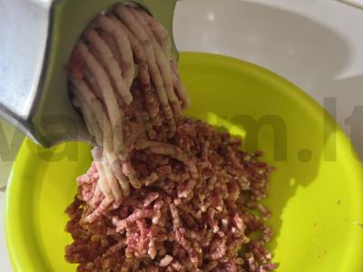 Gruziniškas sultingas faršas hinkali su česnaku Žingsnis 8