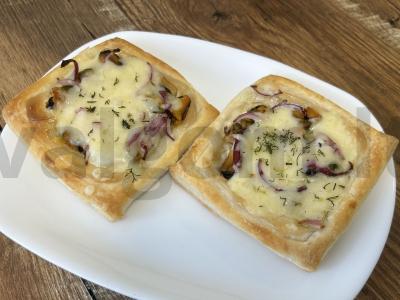 Mini pica su midijomis pagrindine nuotrauka