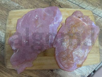 Kalakutų ritinėliai su džiovintais slyvomis Žingsnis 2