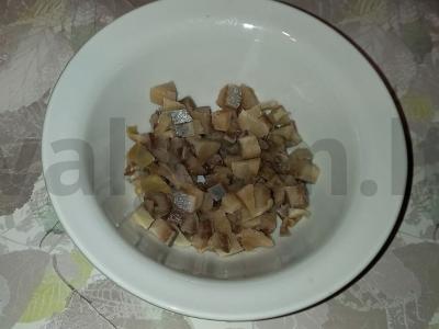 Silkės filė ir virtos burokėlių salotos Žingsnis 4