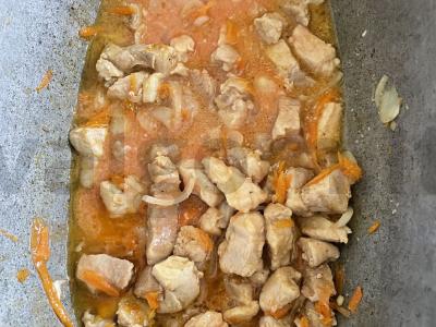 Kiaulienos guliašas pomidorų padaže Žingsnis 5