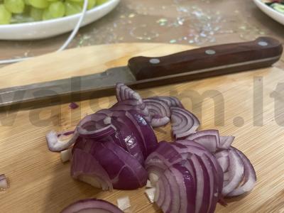 Salotas su mocarela, ridikėliais ir alyvuogėmis Žingsnis 6