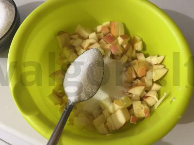 Sluoksniuoti pyragėliai orkaitėje su obuolių įdaru Žingsnis 4