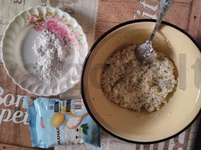 Sūrio blynai be miltų ir manų su chia sėklomis Žingsnis 2