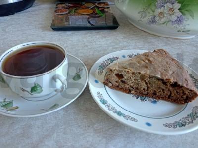 Vegetariškas obuolių-bananų keksas su graikiniais riešutais pagrindine nuotrauka