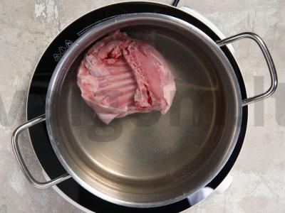 Kiaulienos sriuba Žingsnis 1