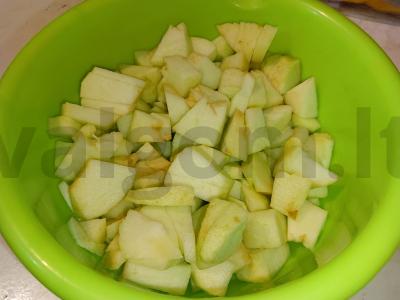 Obuolių ir cinamono šarlotė Žingsnis 1