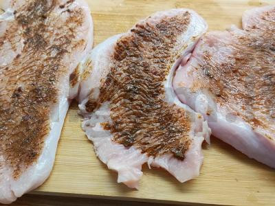 Keptas kalakutienos steikas su aštria adžika Žingsnis 2