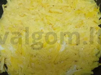 Bulvių blynai su dešra ir sūriu Žingsnis 5