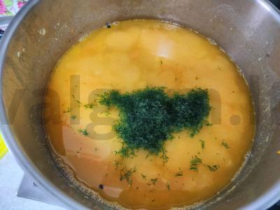 Žirnių sriuba su rūkytomis kiaulienos mėsos Žingsnis 6