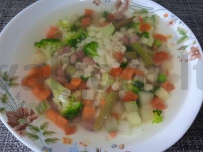 Lengvas kaimiškas daržovių sriuba su žvaigždutėmis Žingsnis 4