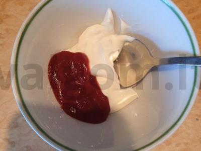 Burgerių salotos su faršu ir daržovėmis Žingsnis 2