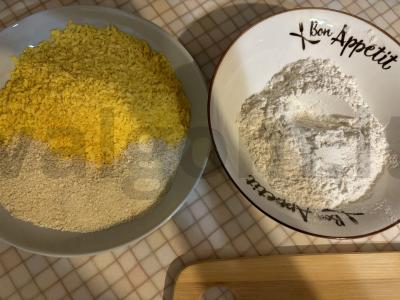 Vištienos sparneliai tempura dribsniuose Žingsnis 2