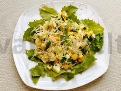 Lengvas kukurūzų ir kiaušinių salotas Žingsnis 6