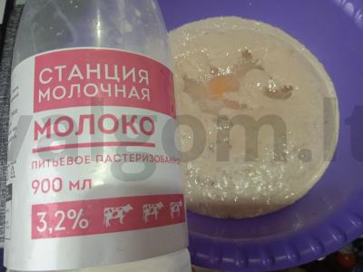 Kepiniai su mielėmis ant pieno ir vandens Žingsnis 4