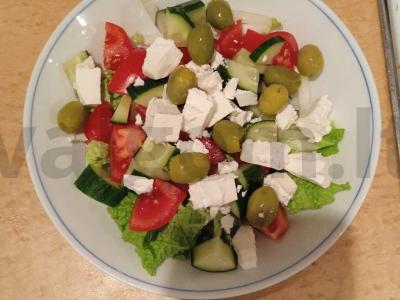 Salotas su fetos sūriu ir medaus-garstyčių padažu Žingsnis 4