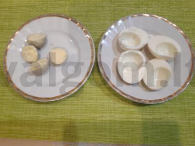 Kiaušiniai, įdaryti silkės ikrais Žingsnis 2