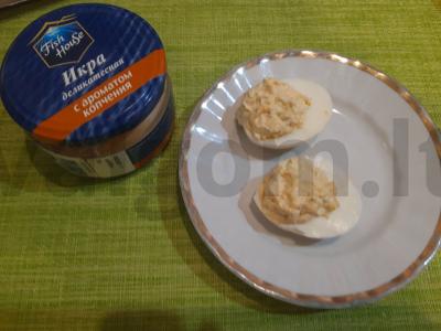 Kiaušiniai, įdaryti silkės ikrais Žingsnis 4