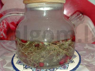 Laukinio čiobrelių arbata su spanguolėmis Žingsnis 3