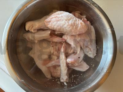 Marinuoti vištienos sparneliai su paniruote Žingsnis 6