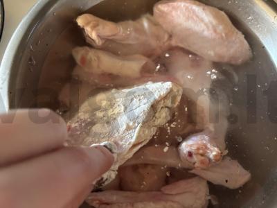 Marinuoti vištienos sparneliai su paniruote Žingsnis 8