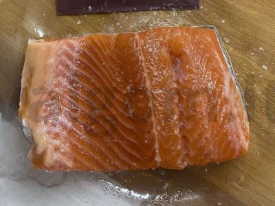 Silpnai sūdyta upėtakis su pipirų mišiniu Žingsnis 1