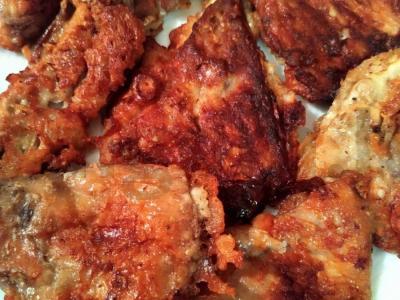 Grybai skėčiai tešloje pagrindine nuotrauka