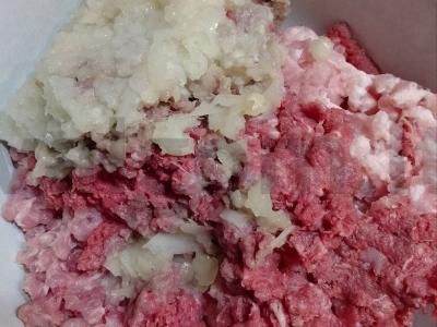 Namų kotletai oro grilyje Žingsnis 1