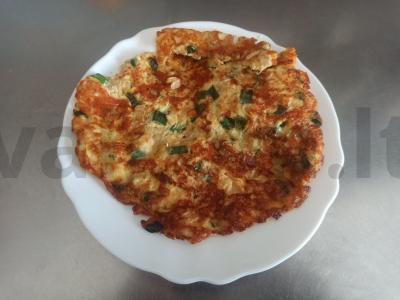 Avižų blynas su sūriu ir žaliu svogūnu pagrindine nuotrauka