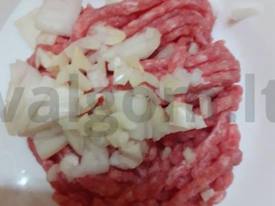 Mėsainis su jautienos kotletu Žingsnis 1