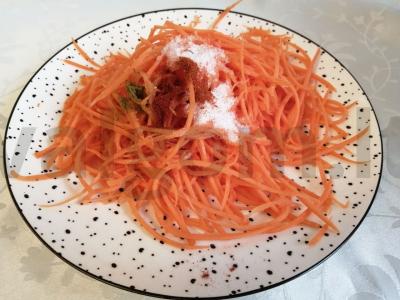 Salotos su jūros kopūstais ir morkomis Žingsnis 4