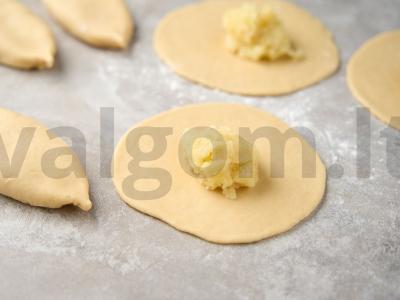 Kepti pyragėliai su rūgpieniu Žingsnis 8