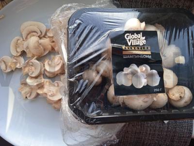 Kuskusas su pievagrybiais ir kalmarais Žingsnis 1