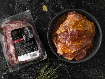 Kiauliena, kepta garstyčių-apelsinų padaže Žingsnis 1