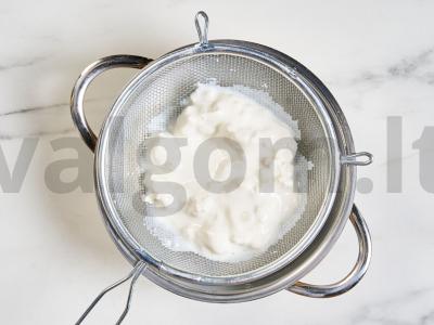 Namų varškė mikrobangų krosnelėje Žingsnis 2