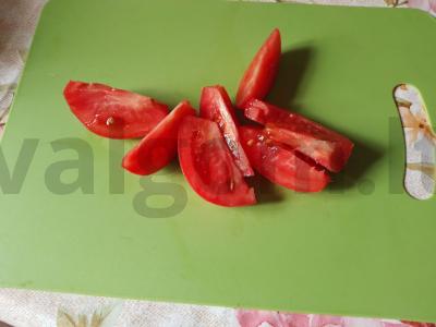 Petražolių, pomidorų ir pipirų padažas Žingsnis 2