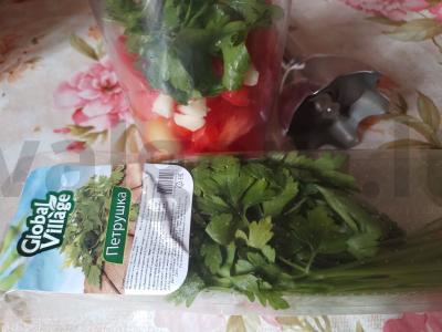 Petražolių, pomidorų ir pipirų padažas Žingsnis 5