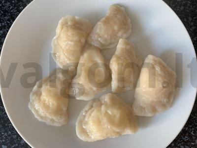 Koldūnai su sūriu vakarienei pagrindine nuotrauka